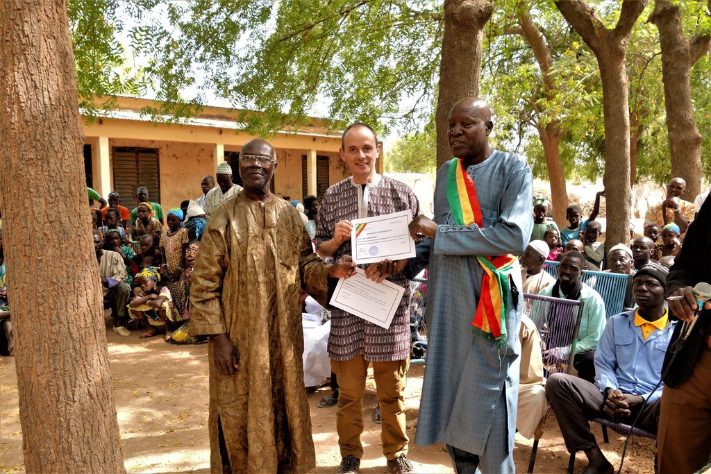 images/mali-hilfe/die-schule